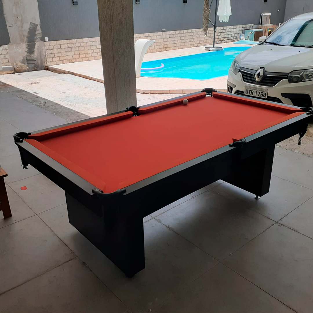 American Billiards  Alto padrão em mesa de sinuca.